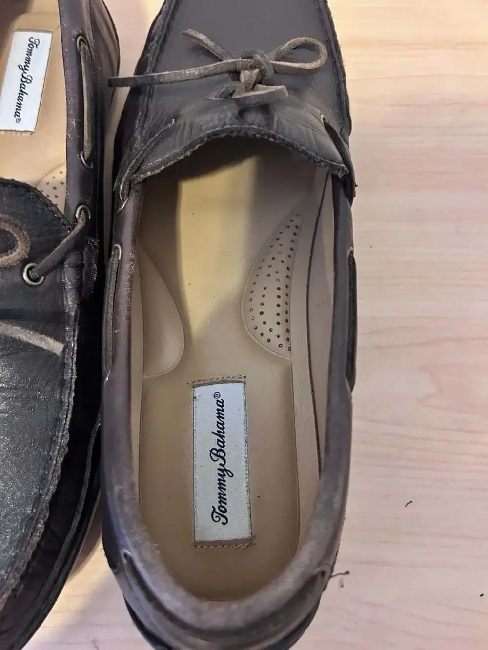Tommy Bahama Brown Leather Boat Shoes Loafers